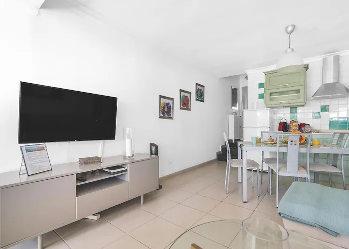 Apartment Home2book The Place To Be, Pool&beach *