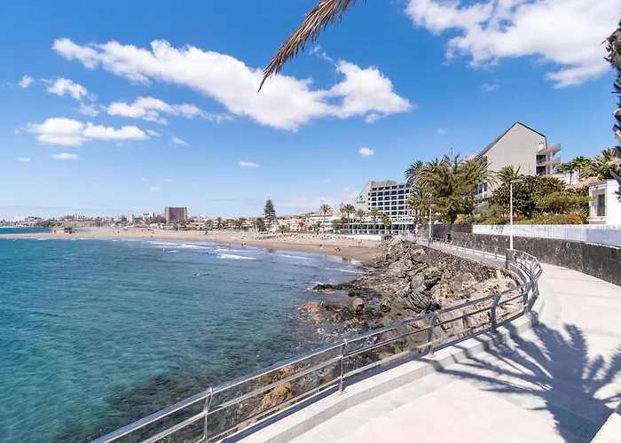 Home2book The Place To Be, Pool&beach Apartment